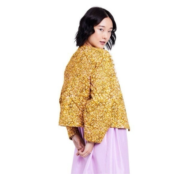 NWT KIKA VARGAS x Target Mum Floral Quilted Jacket Gold Yellow Scalloped 2X - Picture 7 of 15